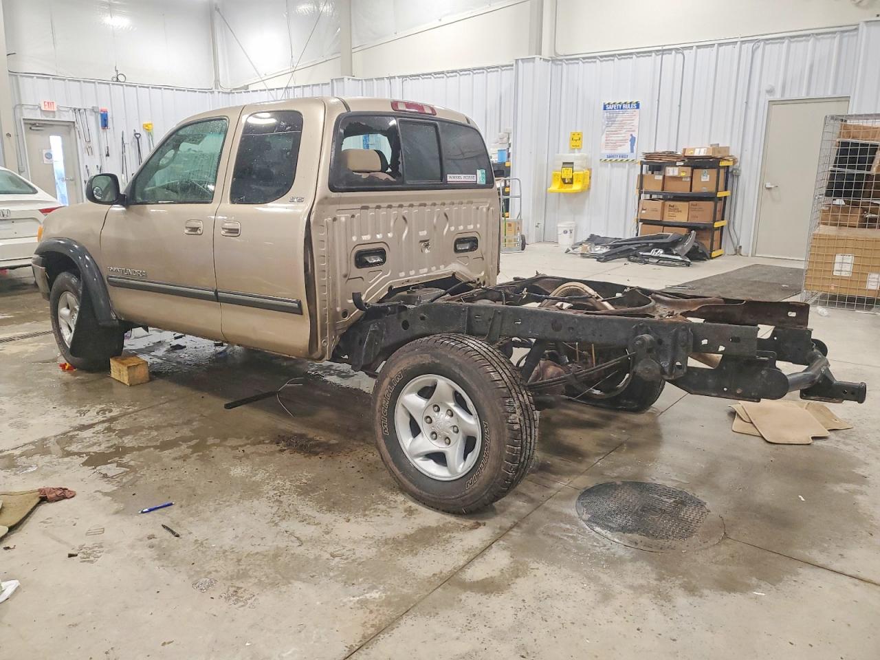 2002 TOYOTA TUNDRA ACCESS CAB photo 2