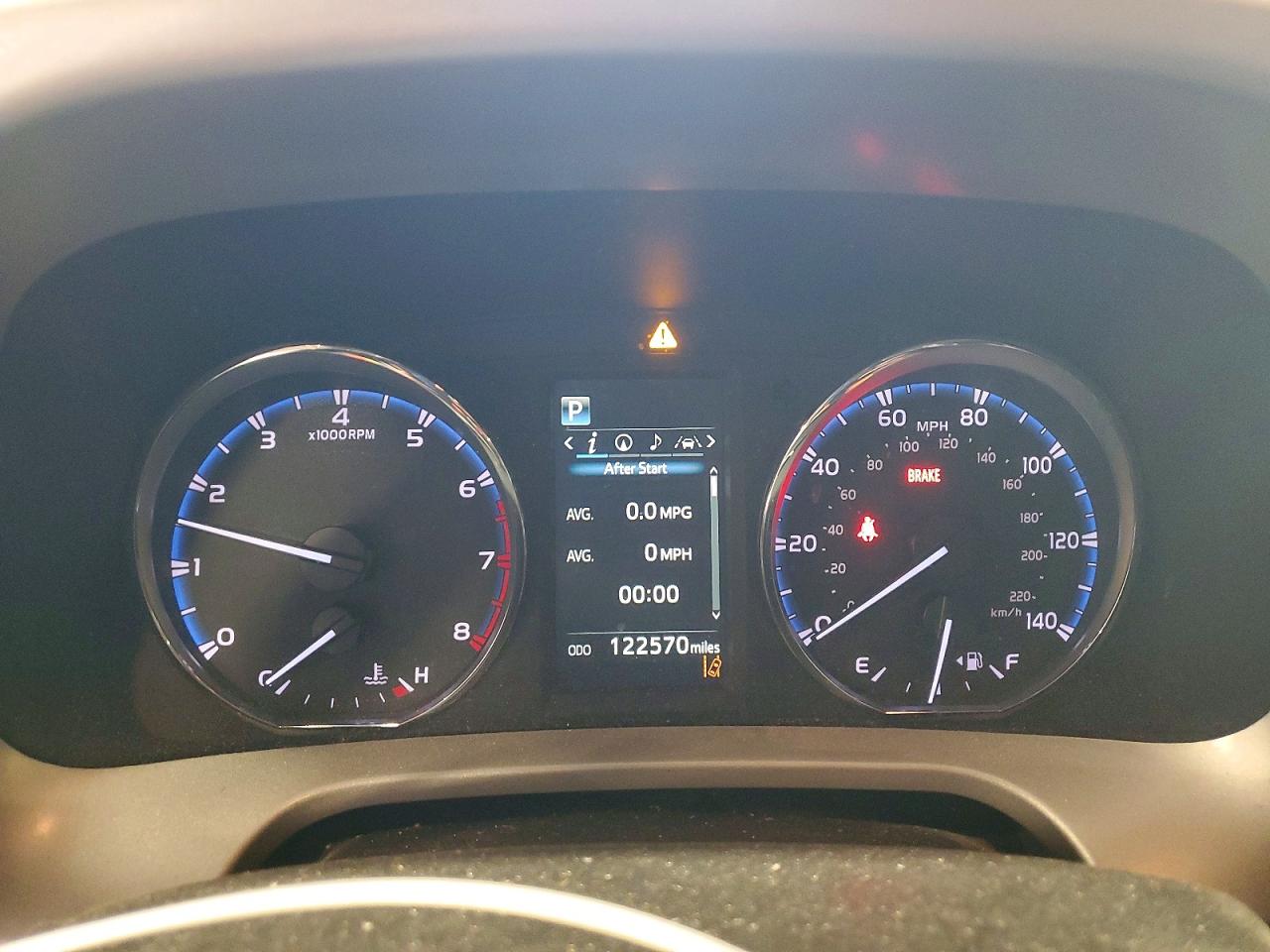 2016 TOYOTA RAV4 XLE photo 9