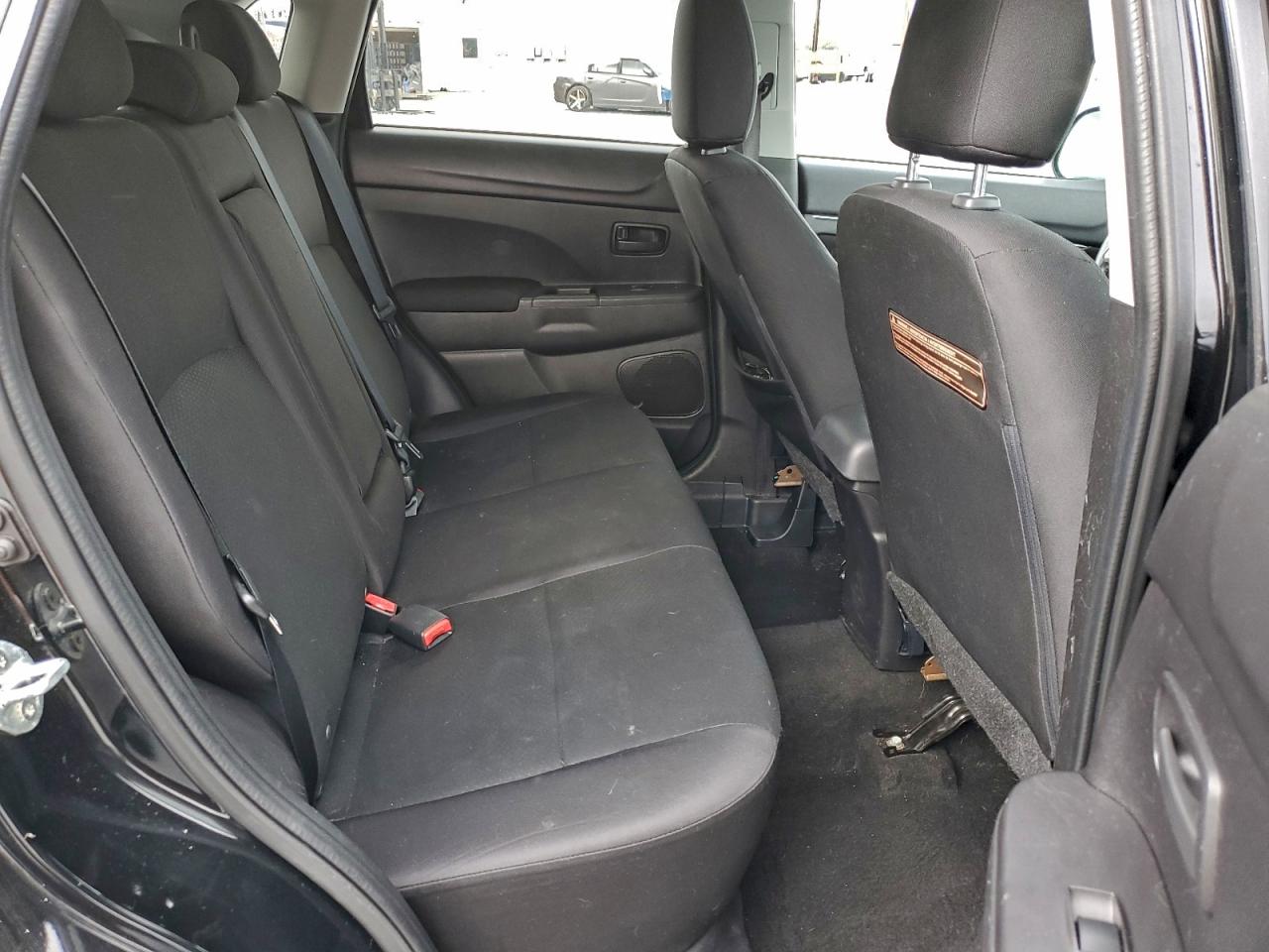 2014 MITSUBISHI OUTLANDER SPORT ES photo 11