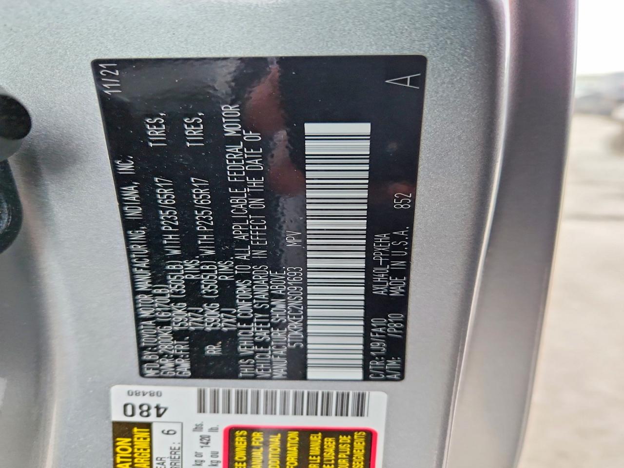2022 TOYOTA SIENNA LE photo 13