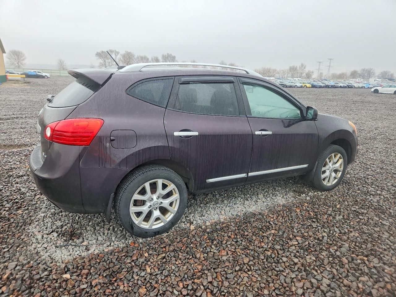 2011 NISSAN ROGUE S photo 3