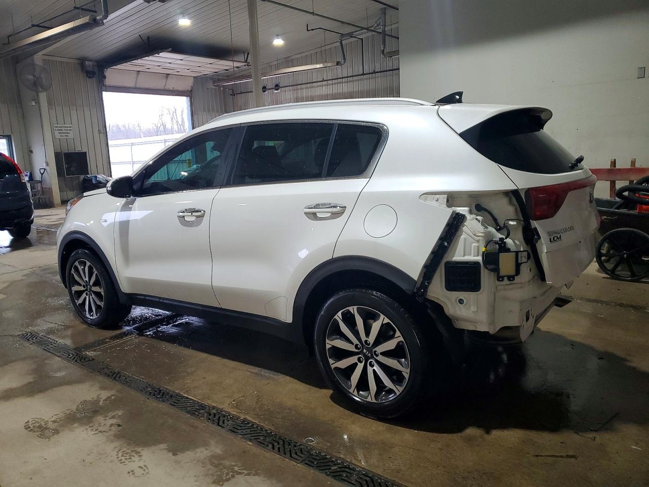 2017 KIA SPORTAGE EX photo 2
