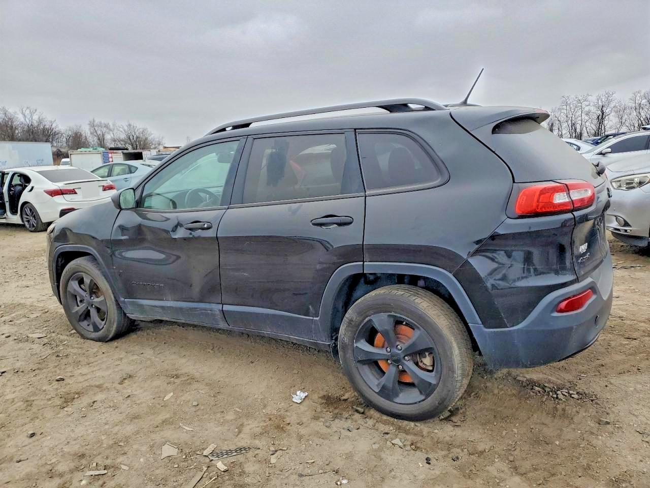 2017 JEEP CHEROKEE SPORT photo 2