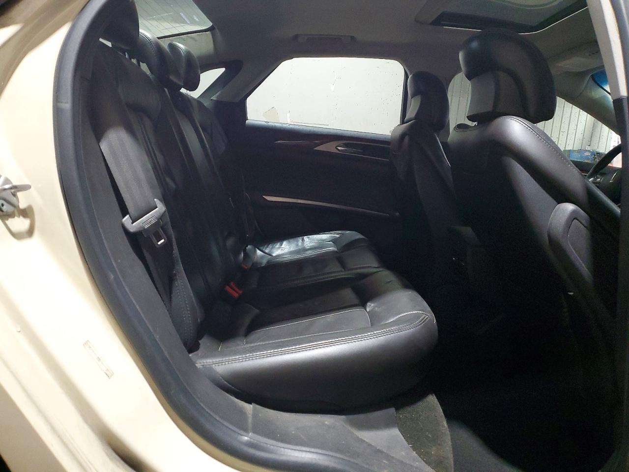 2014 LINCOLN MKZ photo 10