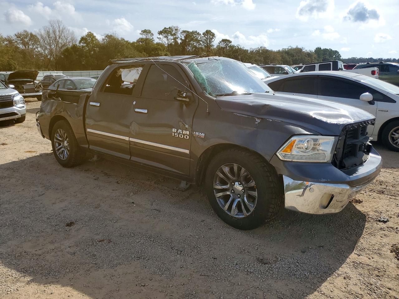 2014 RAM 1500 LONGHORN photo 4