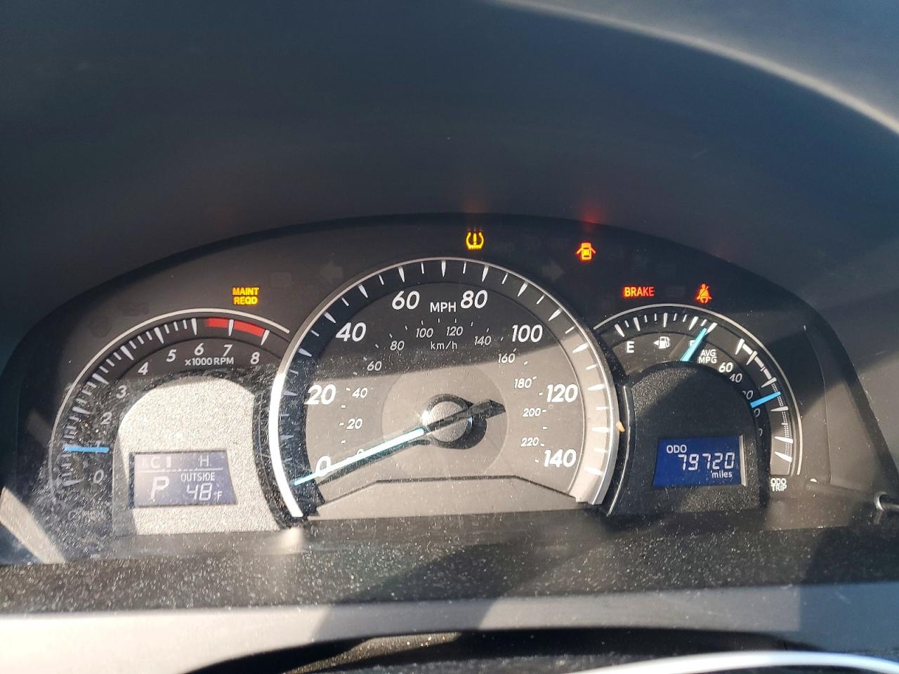 2014 TOYOTA CAMRY L photo 9
