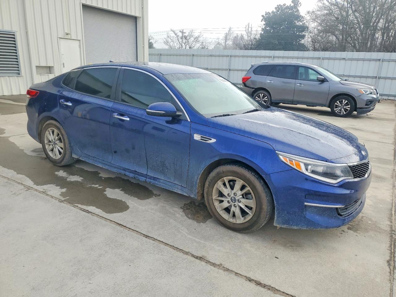 2016 KIA OPTIMA LX photo 4