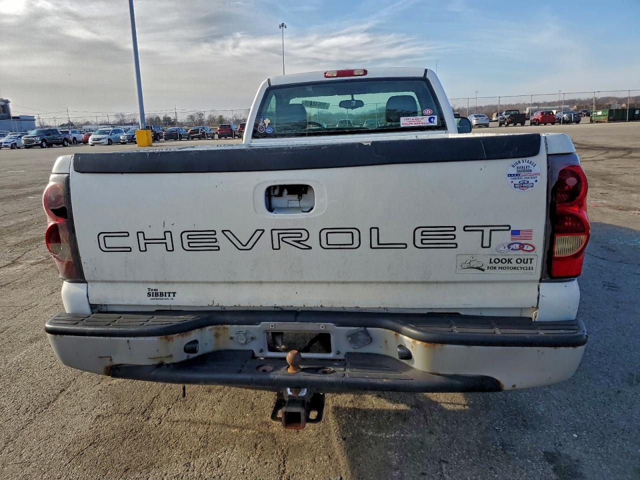 2004 CHEVROLET SILVERADO C1500 photo 6