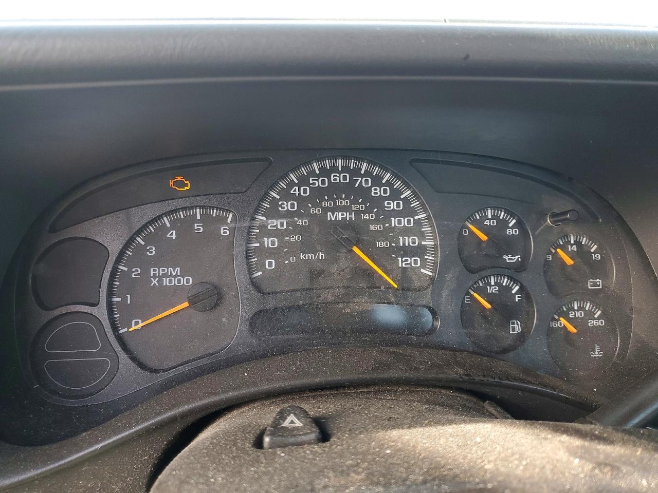 2004 CHEVROLET SILVERADO C1500 photo 9