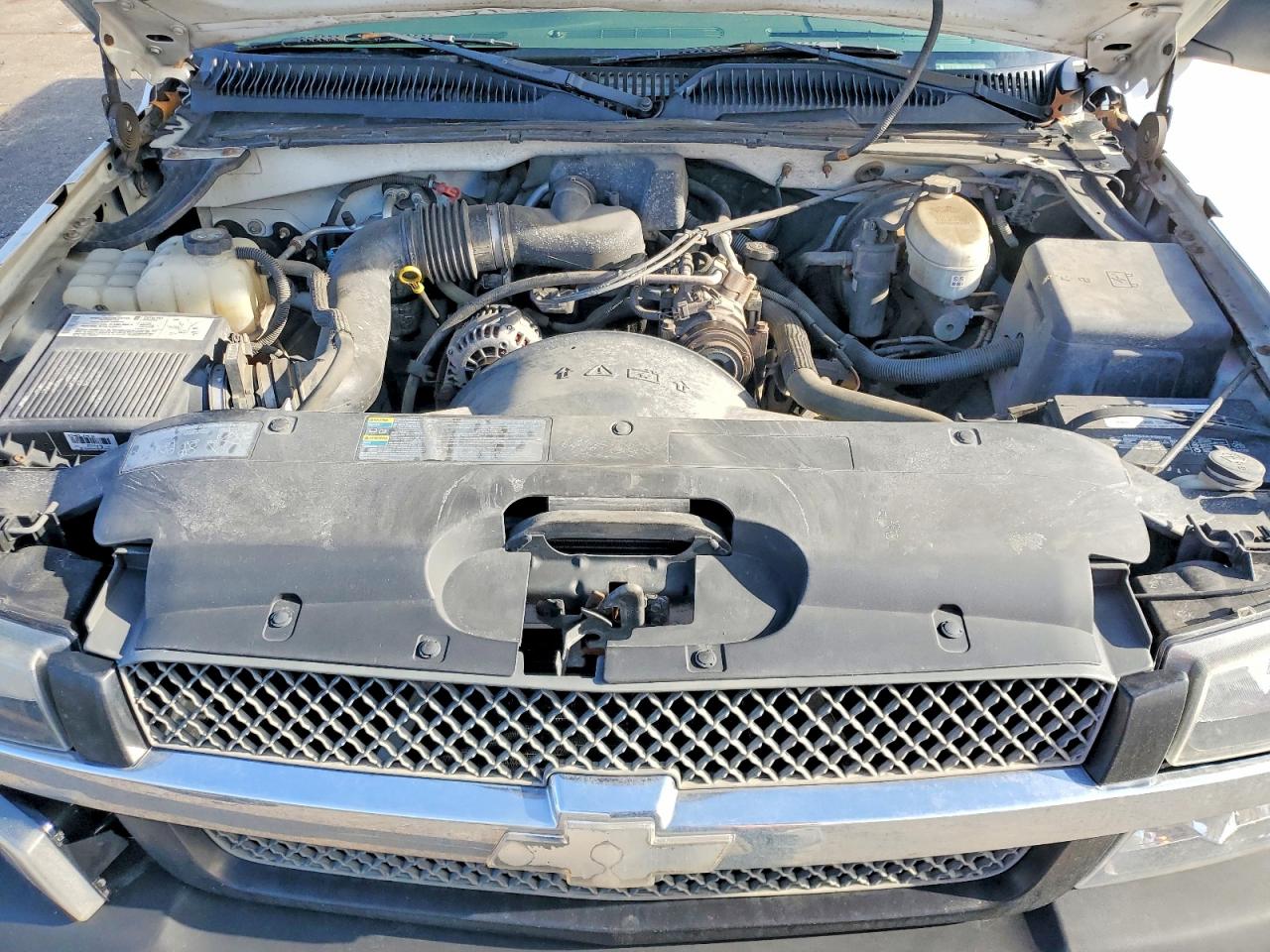 2004 CHEVROLET SILVERADO C1500 photo 11