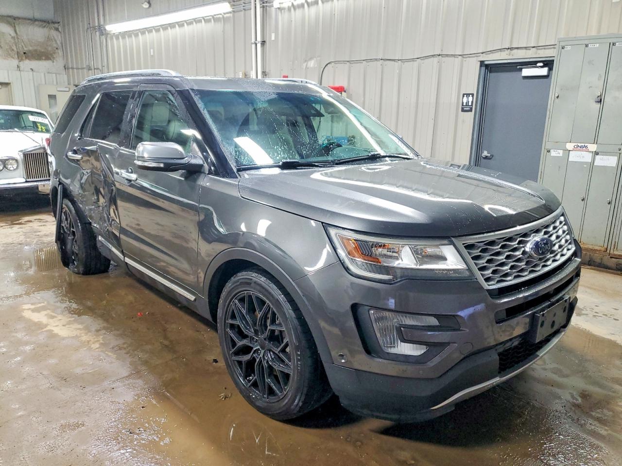 2017 FORD EXPLORER PLATINUM photo 4