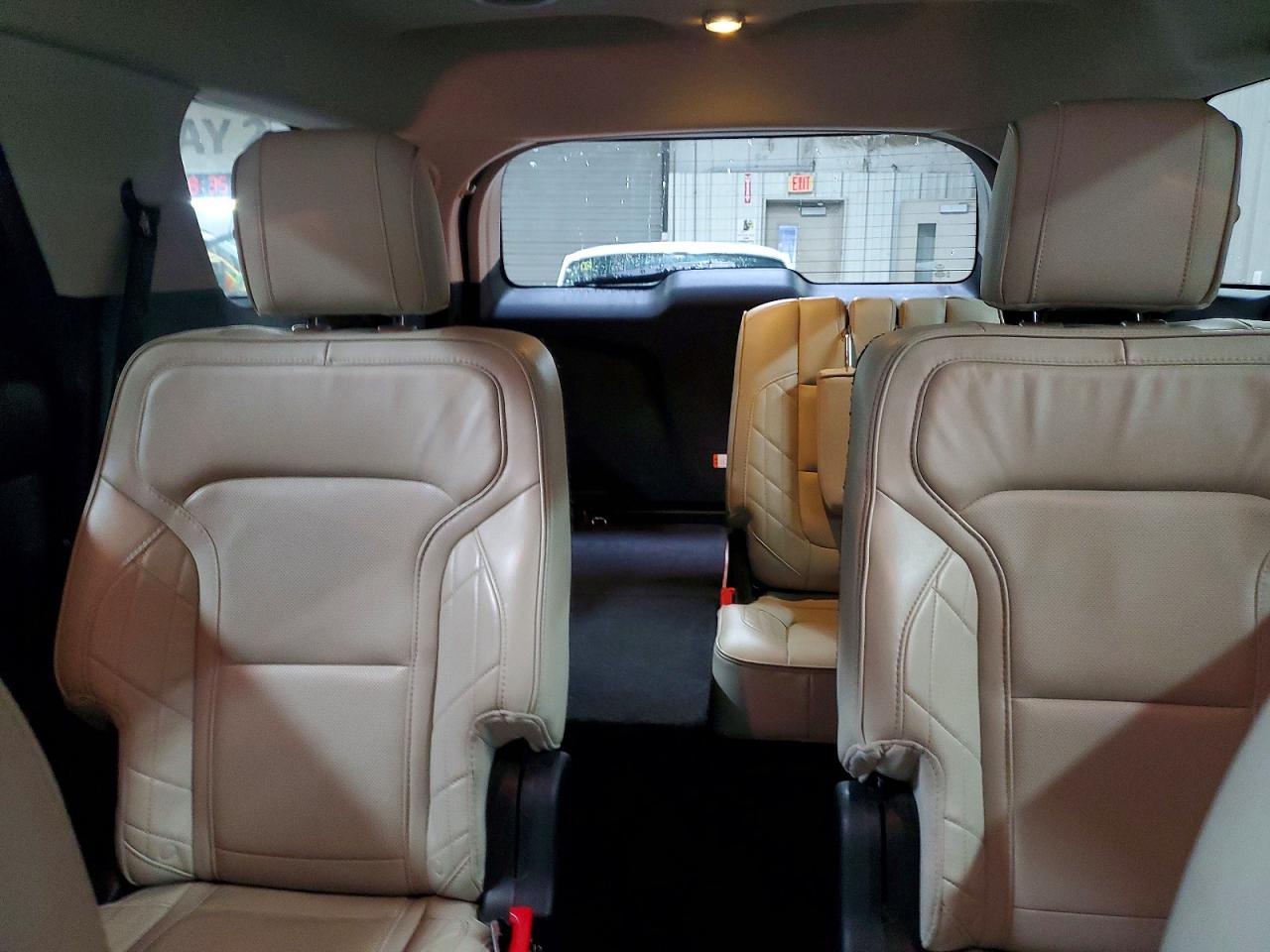 2017 FORD EXPLORER PLATINUM photo 10