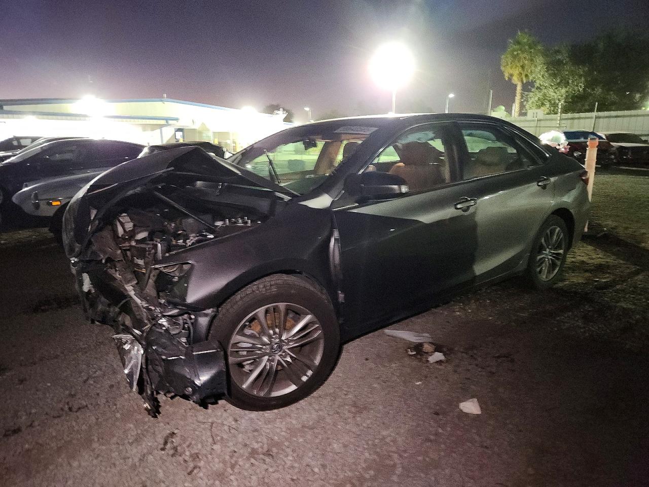 2015 TOYOTA CAMRY