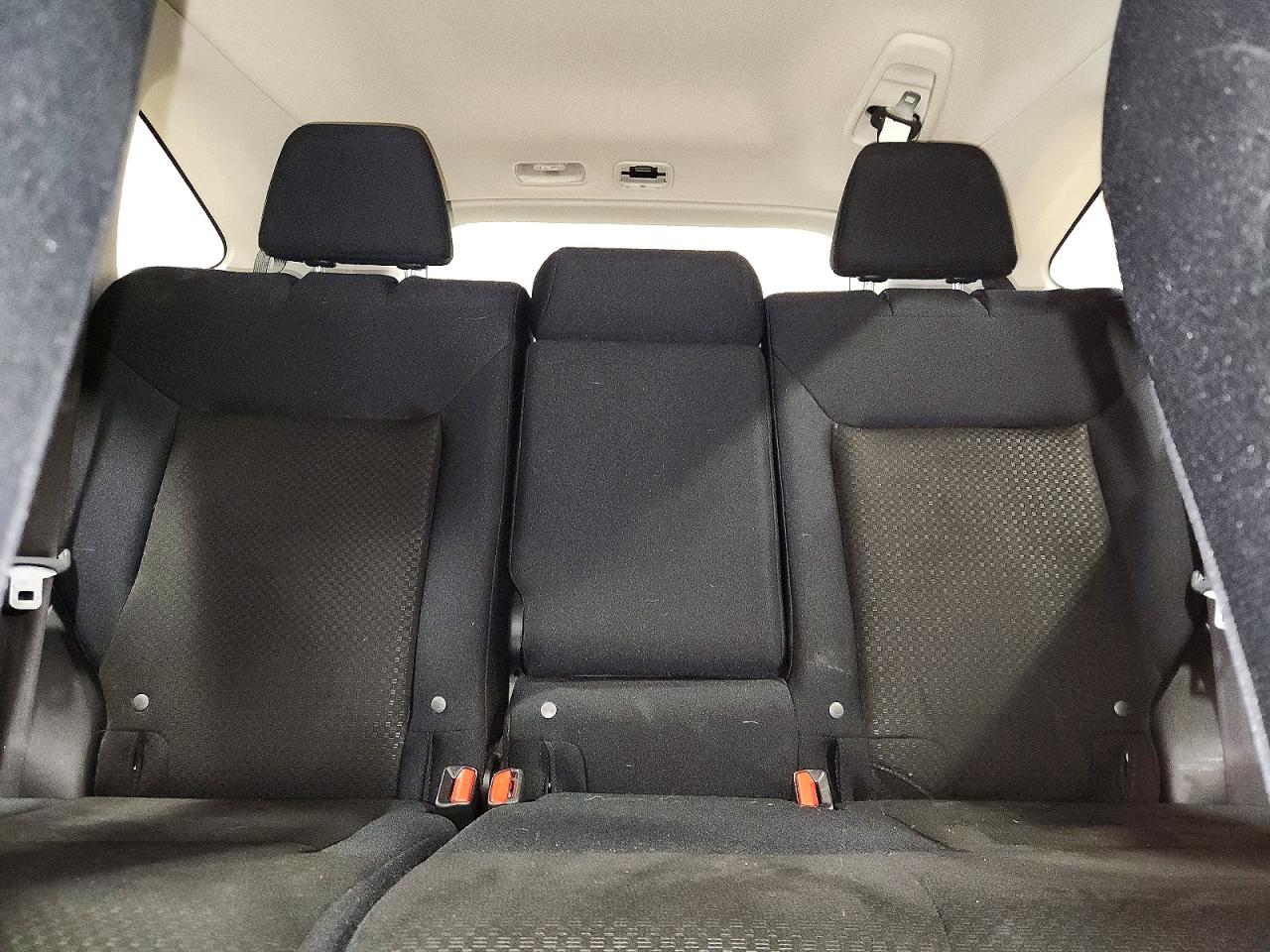 2015 HONDA CR-V LX photo 10