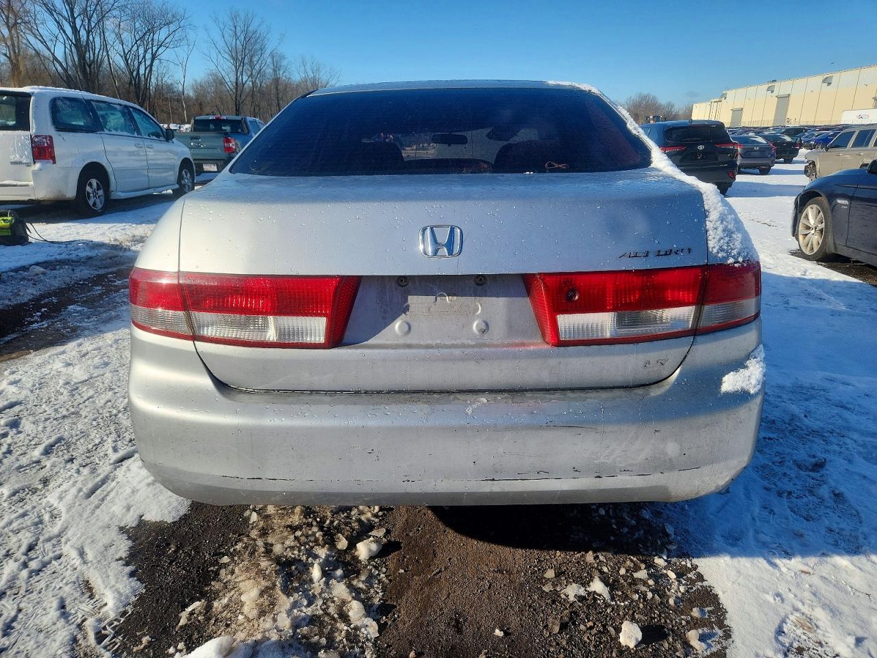 2003 HONDA ACCORD LX photo 6