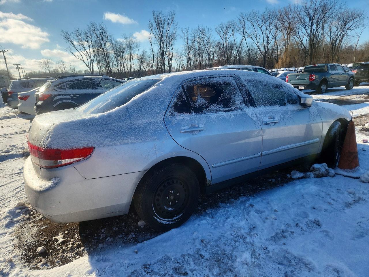 2003 HONDA ACCORD LX photo 3