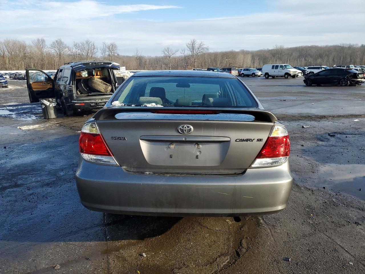 2006 TOYOTA CAMRY LE photo 6