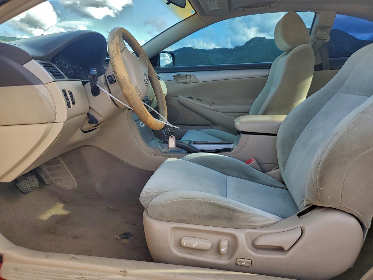2005 TOYOTA CAMRY SOLARA SE photo 7