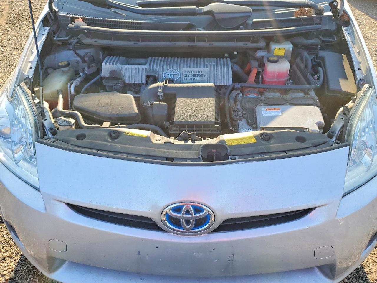 2010 TOYOTA PRIUS photo 11