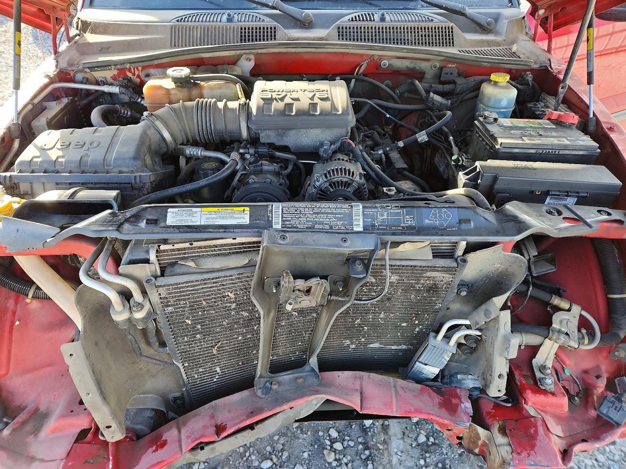 2002 JEEP LIBERTY photo 12