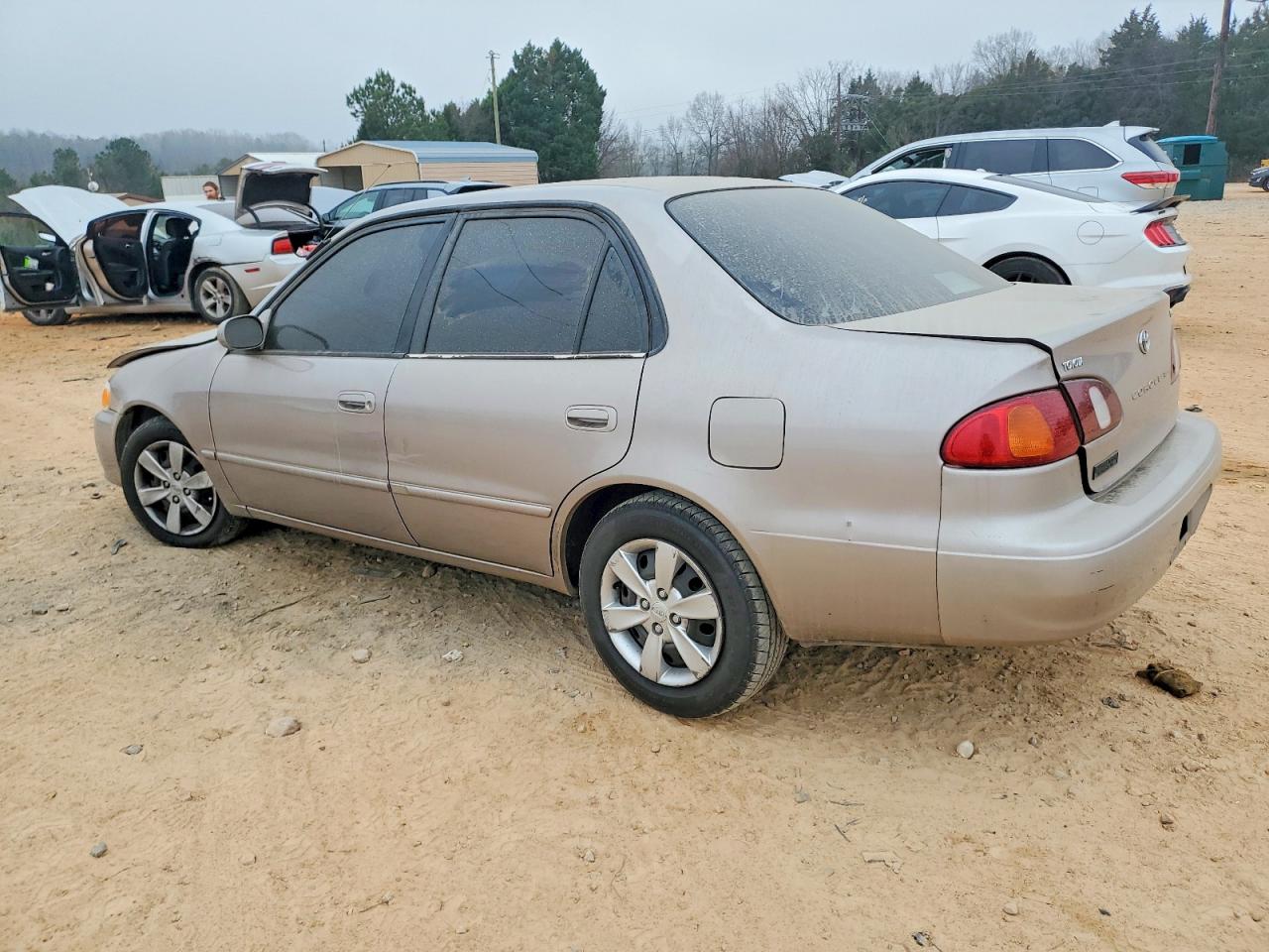 2001 TOYOTA COROLLA CE photo 2