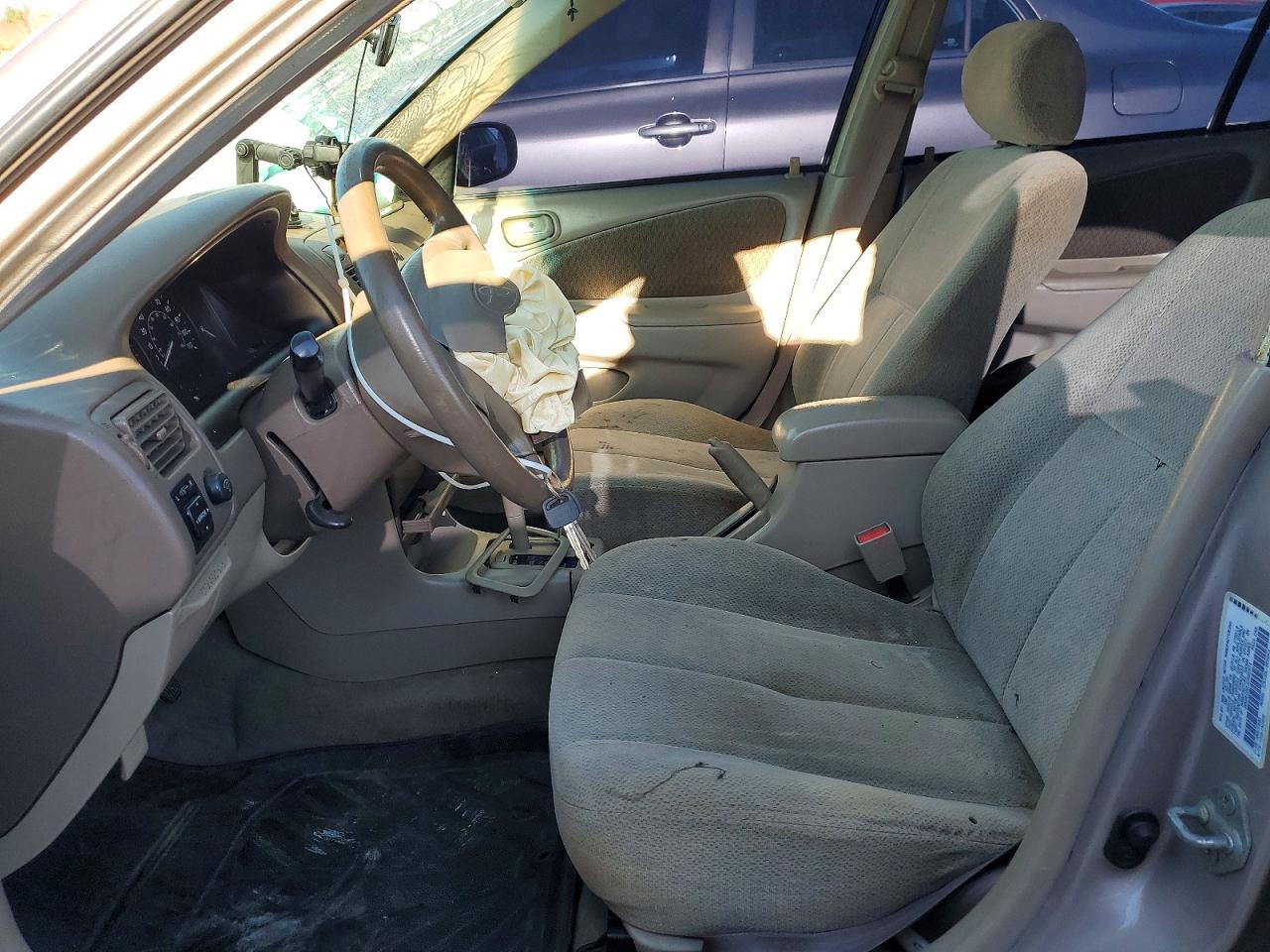 2001 TOYOTA COROLLA CE photo 7