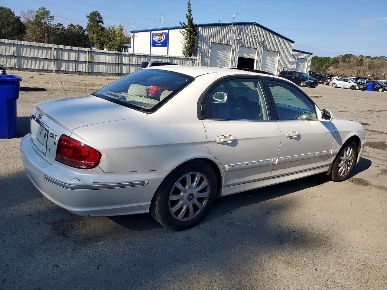 2004 HYUNDAI SONATA GLS photo 3