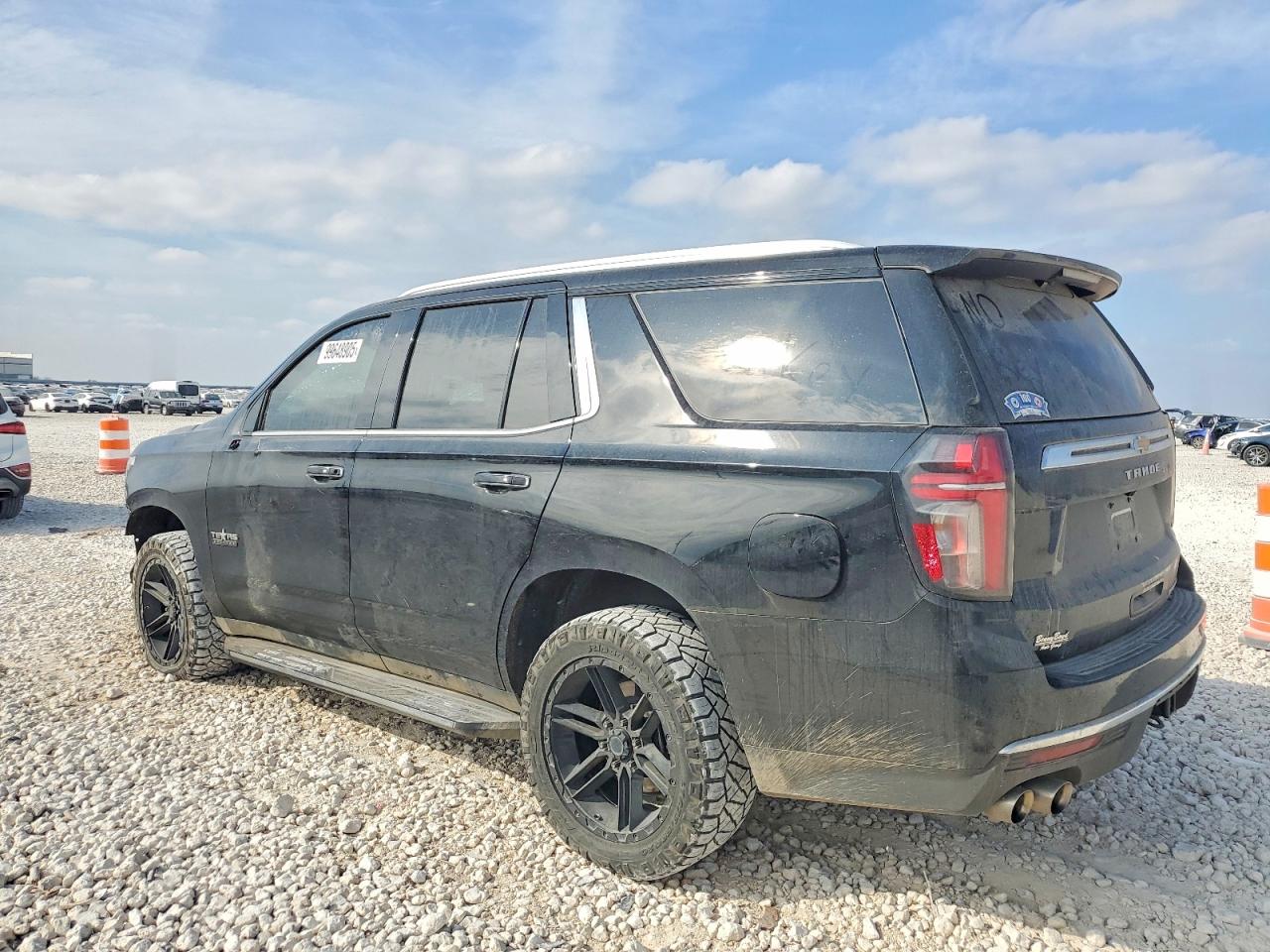 2023 CHEVROLET TAHOE K1500 PREMIER photo 2