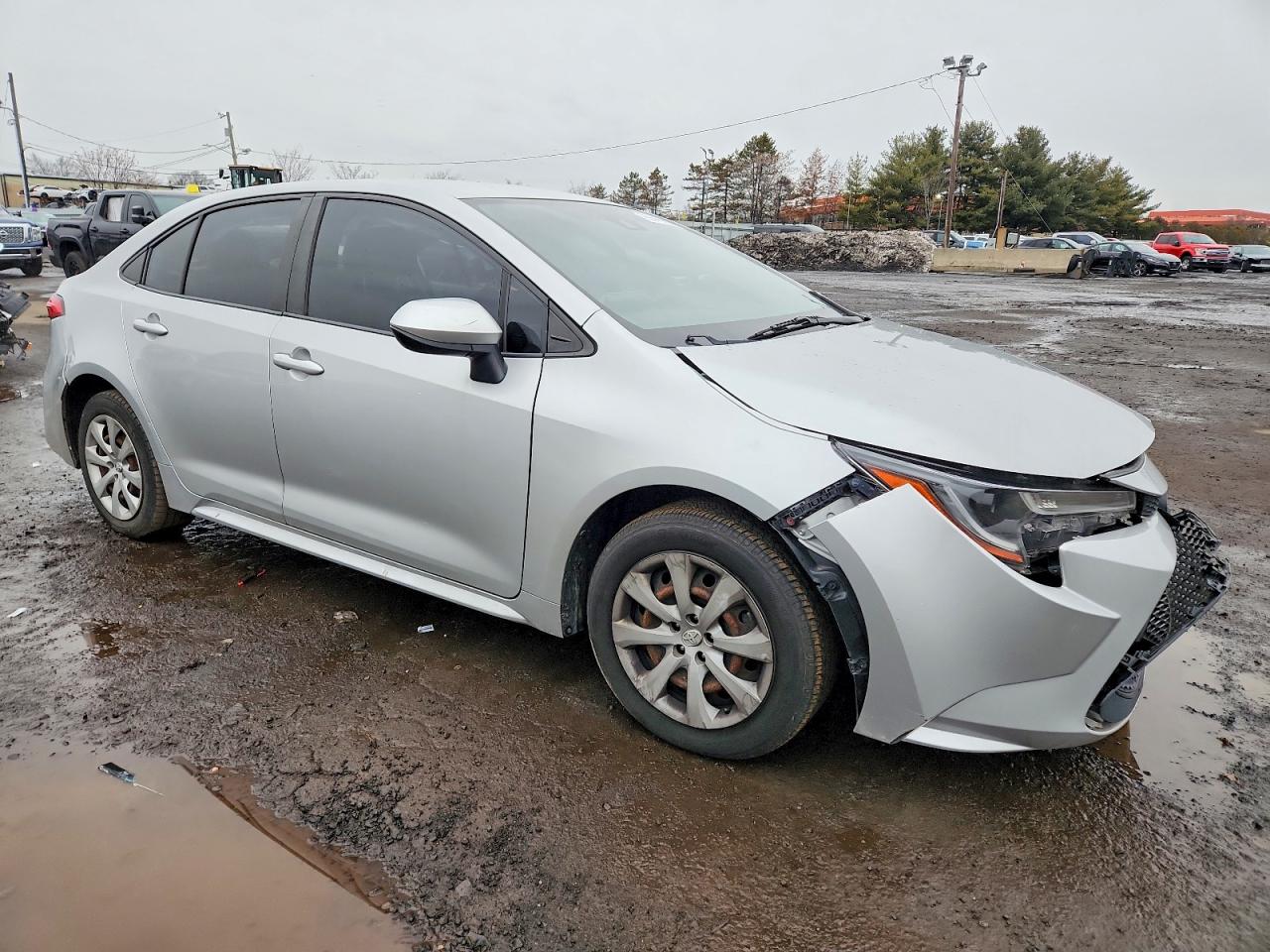 2020 TOYOTA COROLLA LE photo 4