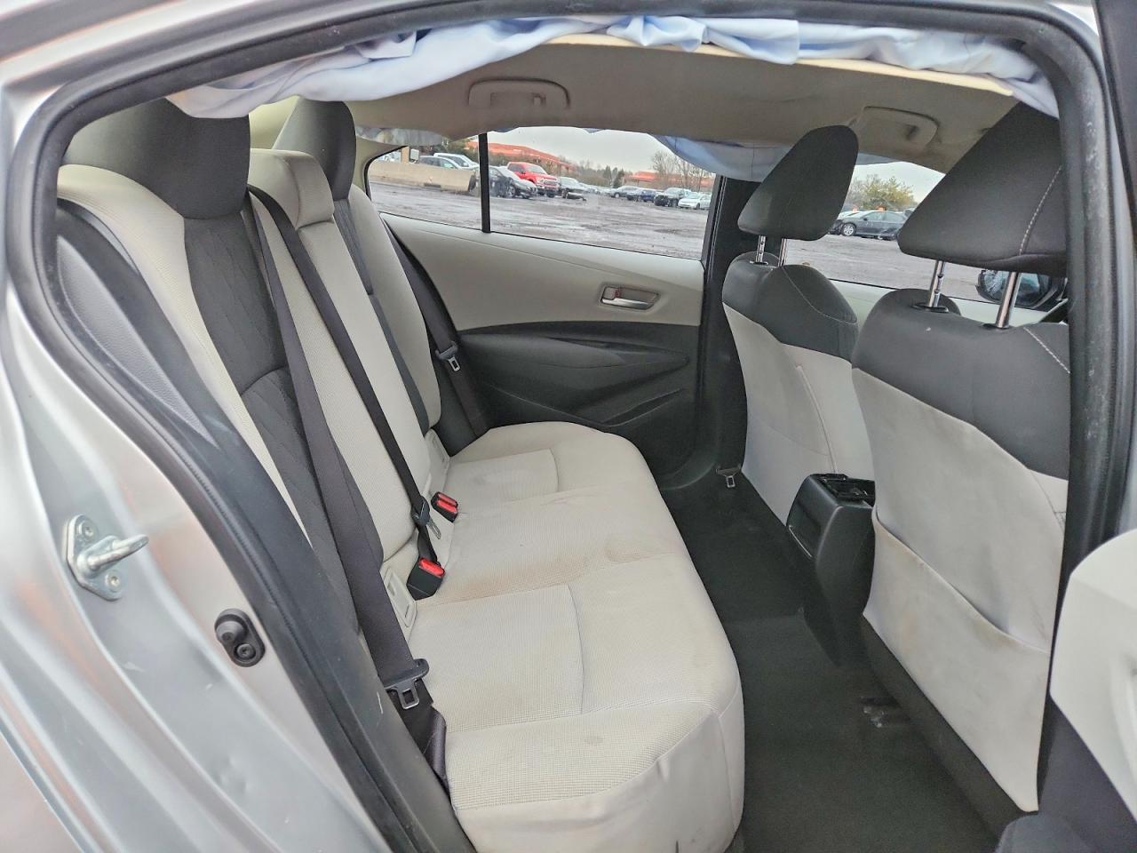2020 TOYOTA COROLLA LE photo 10
