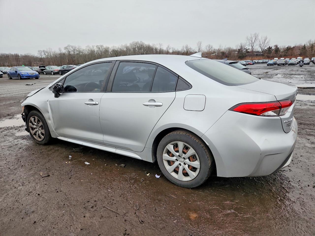 2020 TOYOTA COROLLA LE photo 2