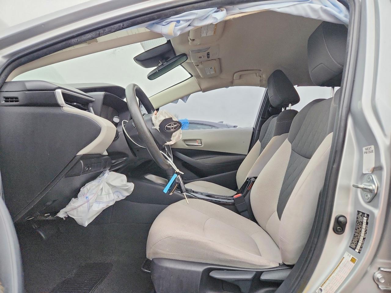 2020 TOYOTA COROLLA LE photo 7