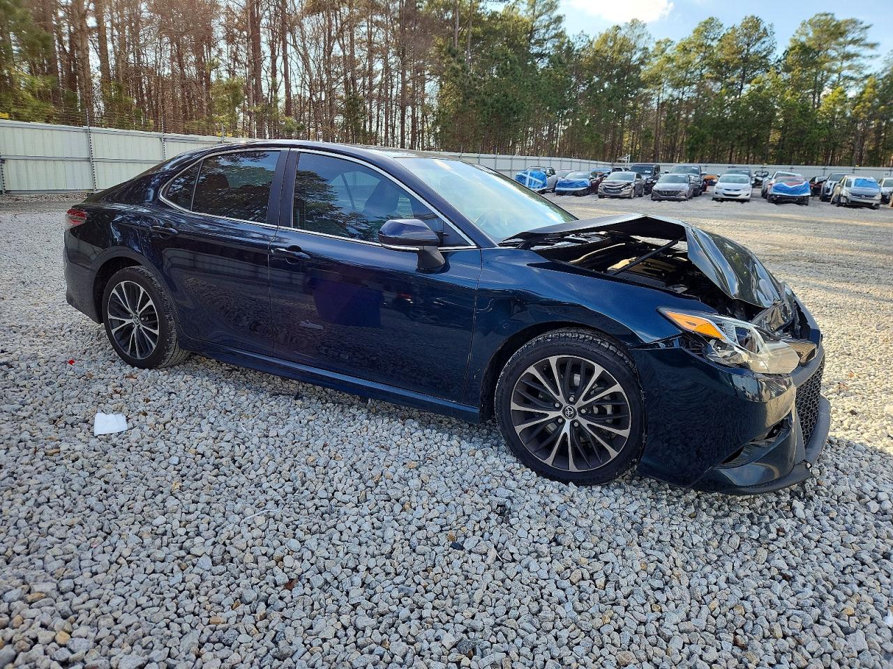 2018 TOYOTA CAMRY L photo 4