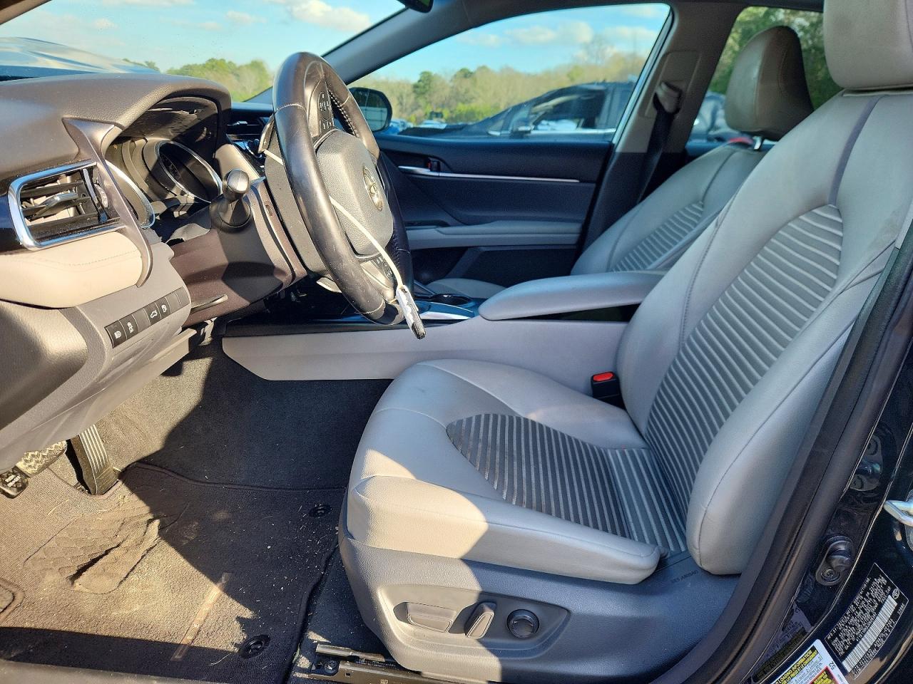 2018 TOYOTA CAMRY L photo 7
