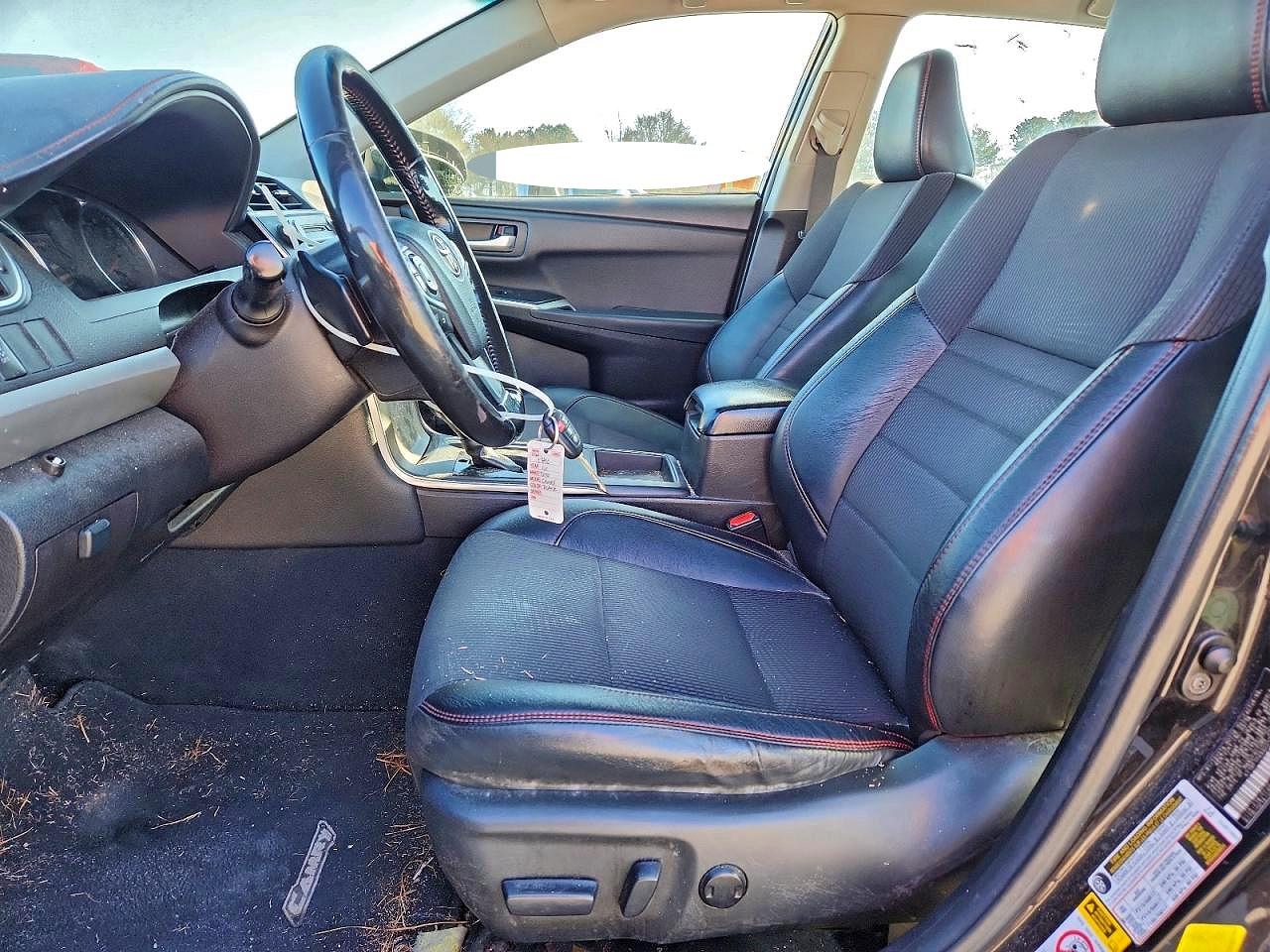 2016 TOYOTA CAMRY LE photo 7