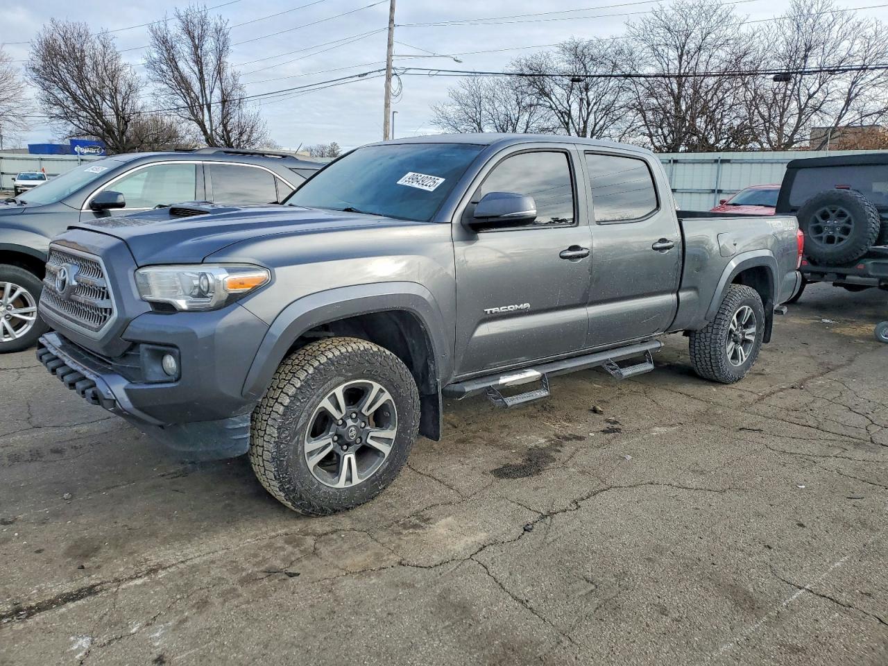 2017 TOYOTA TACOMA