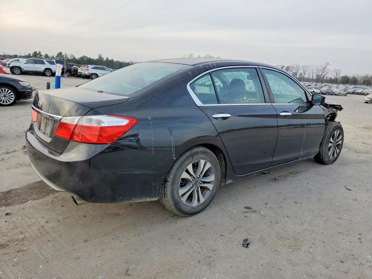 2015 HONDA ACCORD LX photo 3