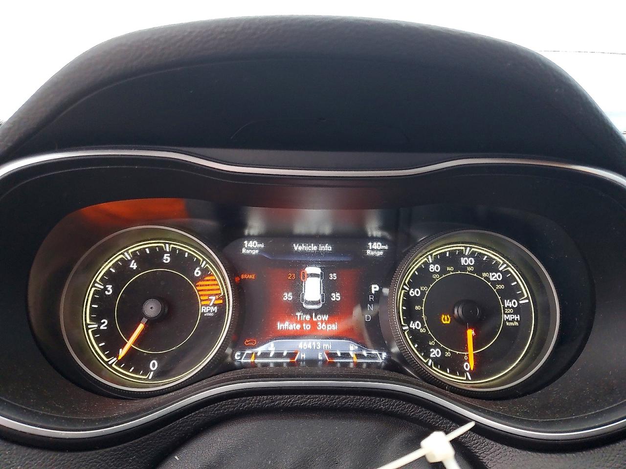 2023 JEEP CHEROKEE ALTITUDE LUX photo 9
