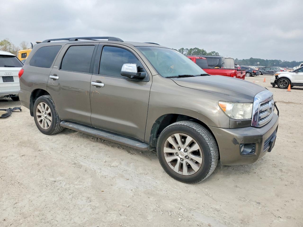 2014 TOYOTA SEQUOIA LIMITED photo 4