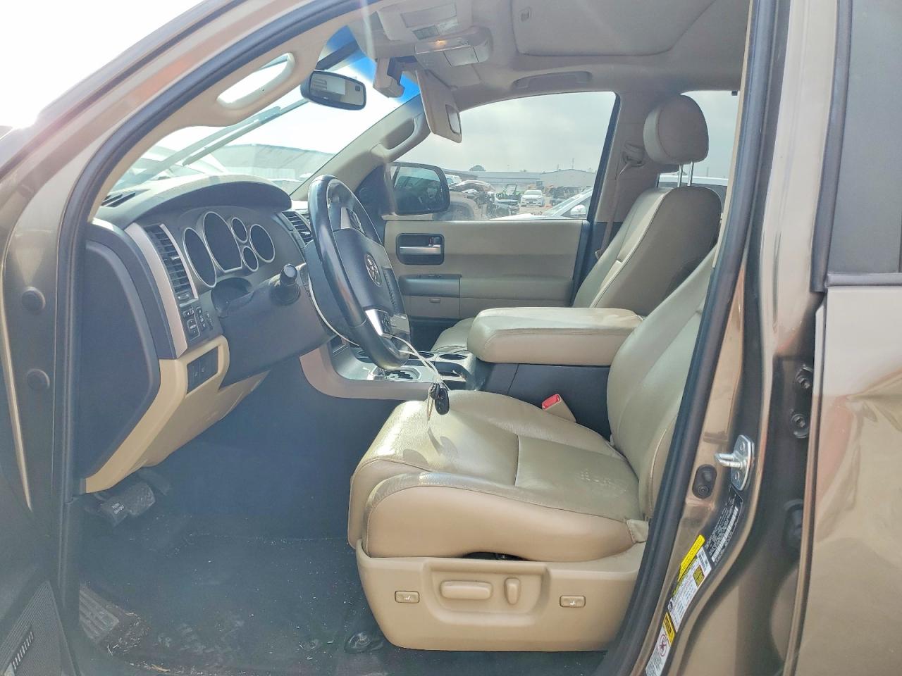 2014 TOYOTA SEQUOIA LIMITED photo 7