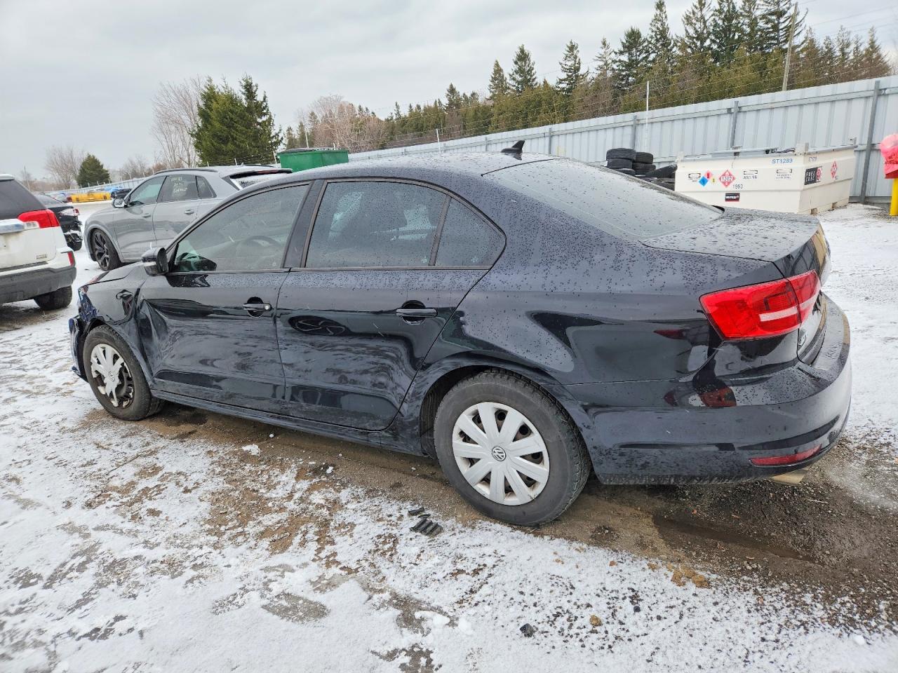 2015 VOLKSWAGEN JETTA BASE photo 3