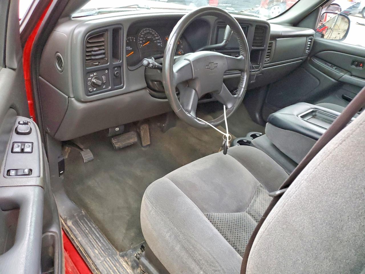 2005 CHEVROLET SILVERADO C1500 photo 8