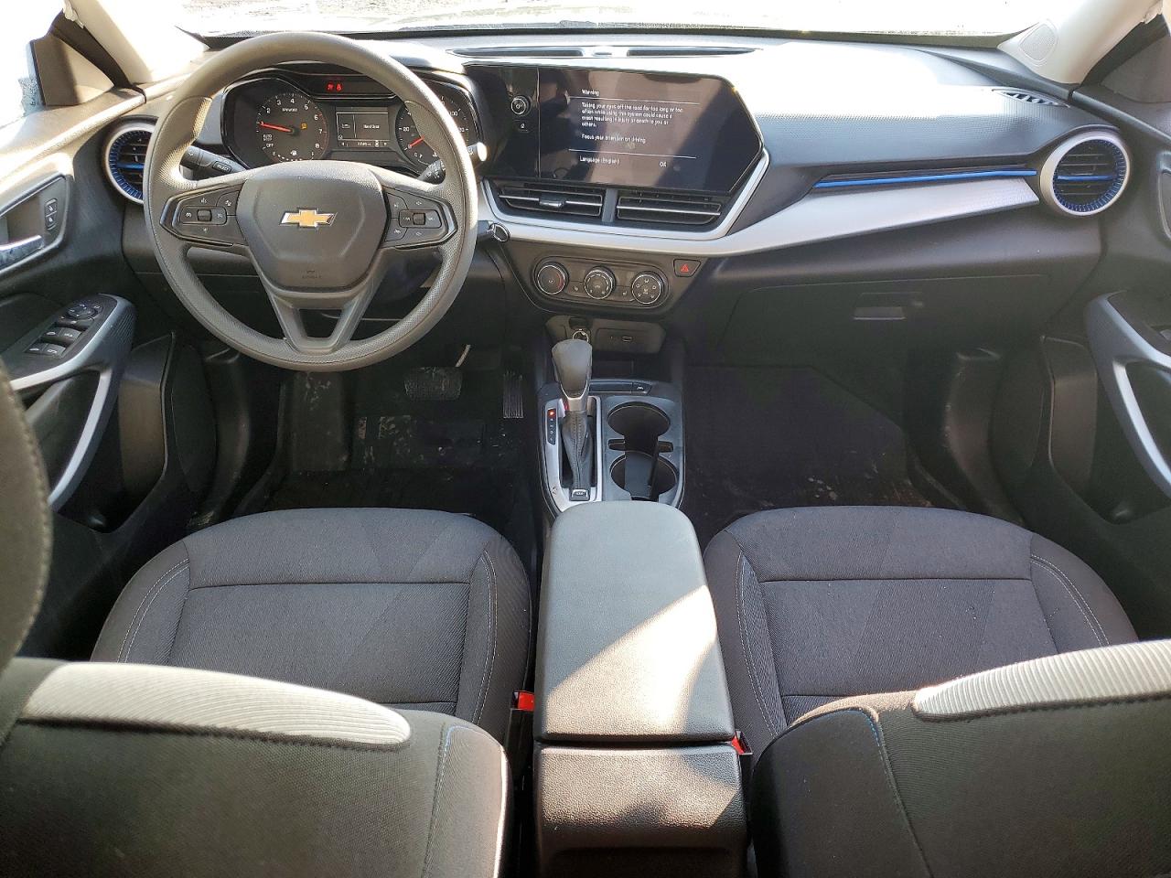 2025 CHEVROLET TRAX LS photo 8