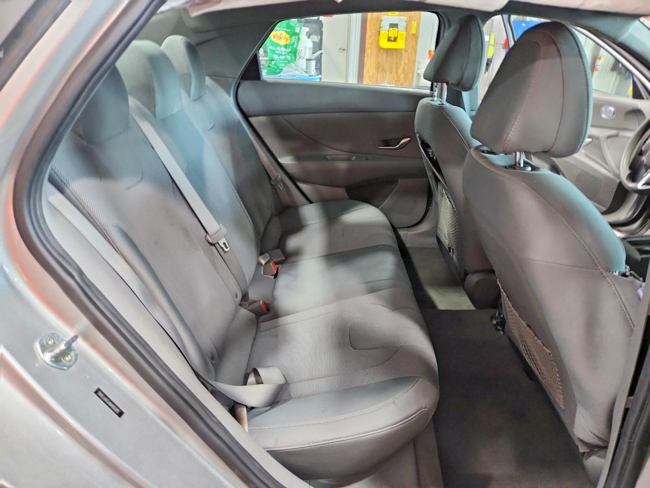 2021 HYUNDAI ELANTRA SE photo 19