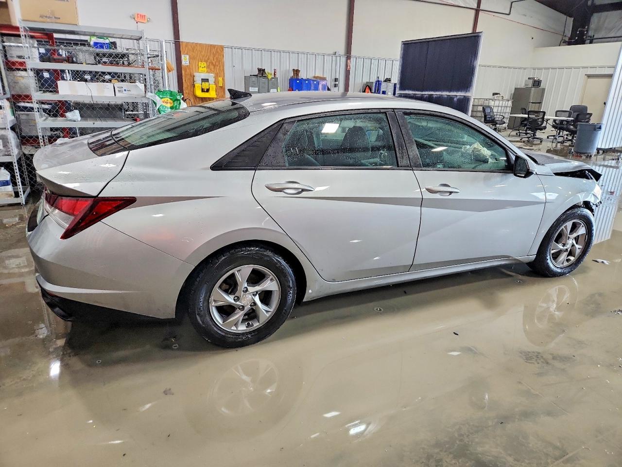 2021 HYUNDAI ELANTRA SE photo 5
