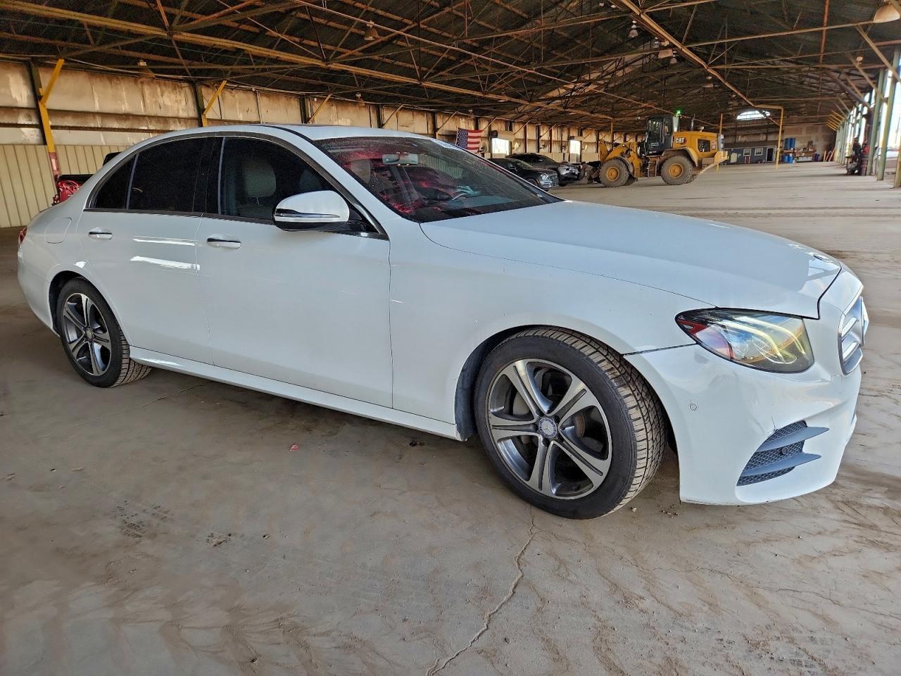 2017 MERCEDES-BENZ E 300 photo 4