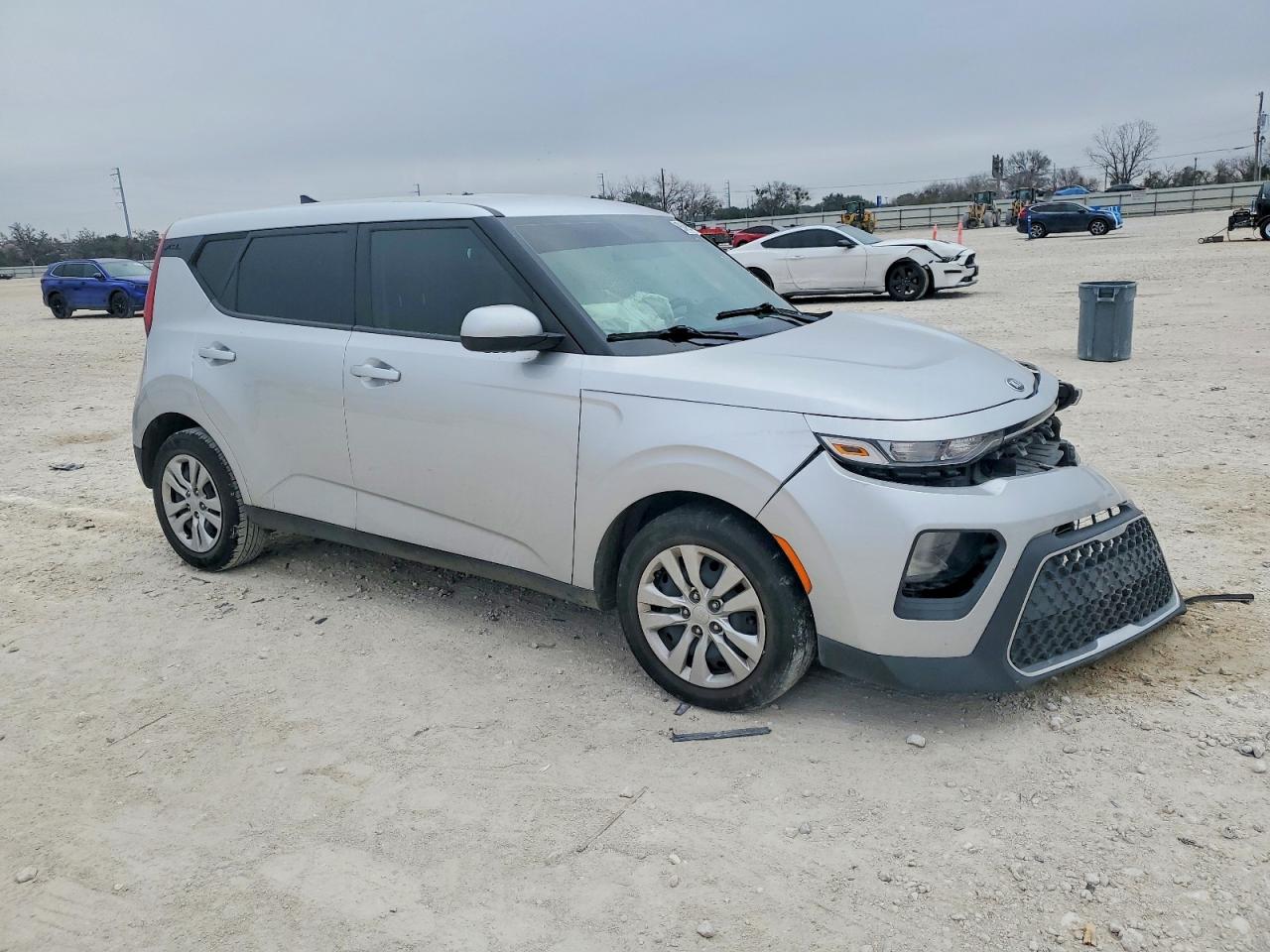 2020 KIA SOUL LX photo 4