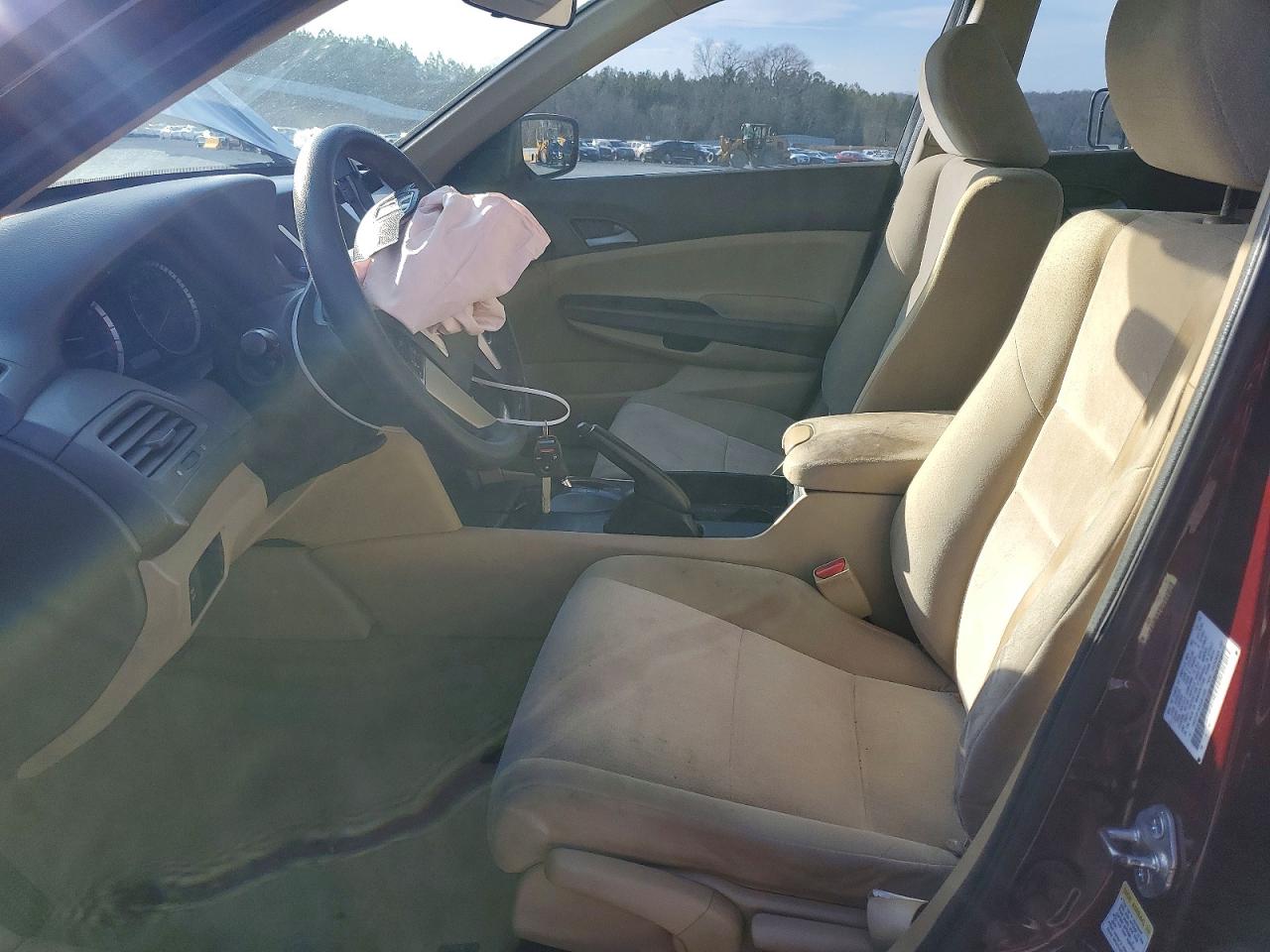 2010 HONDA ACCORD LX photo 7