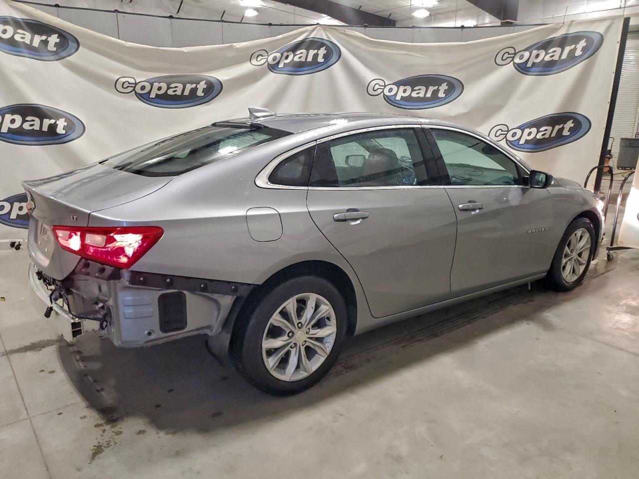 2025 CHEVROLET MALIBU LT photo 3