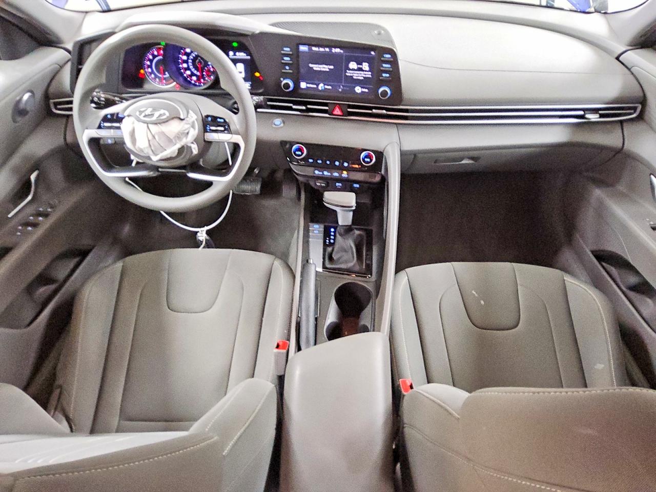 2023 HYUNDAI ELANTRA SEL photo 8